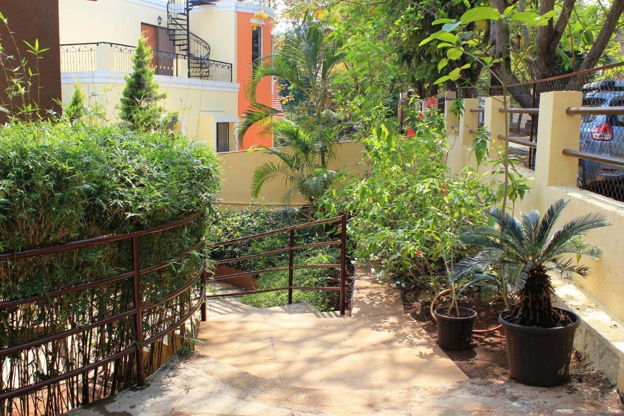 Karjat Villa エクステリア 写真