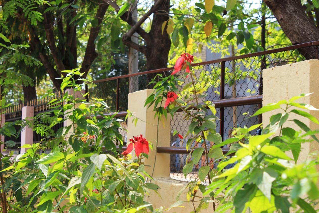 Karjat Villa エクステリア 写真