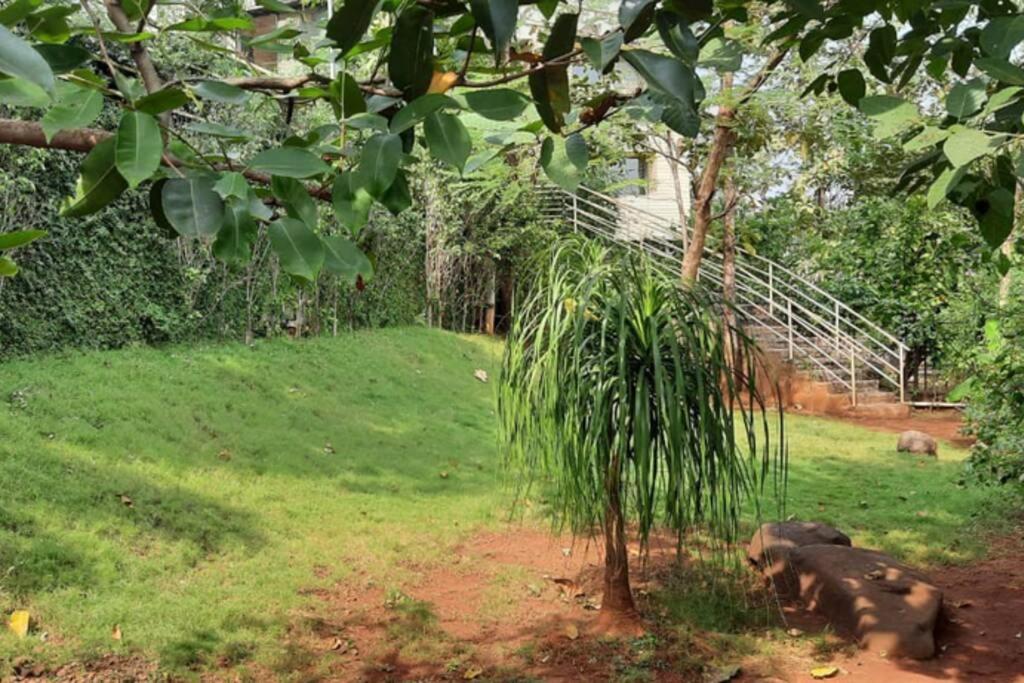 Karjat Villa エクステリア 写真