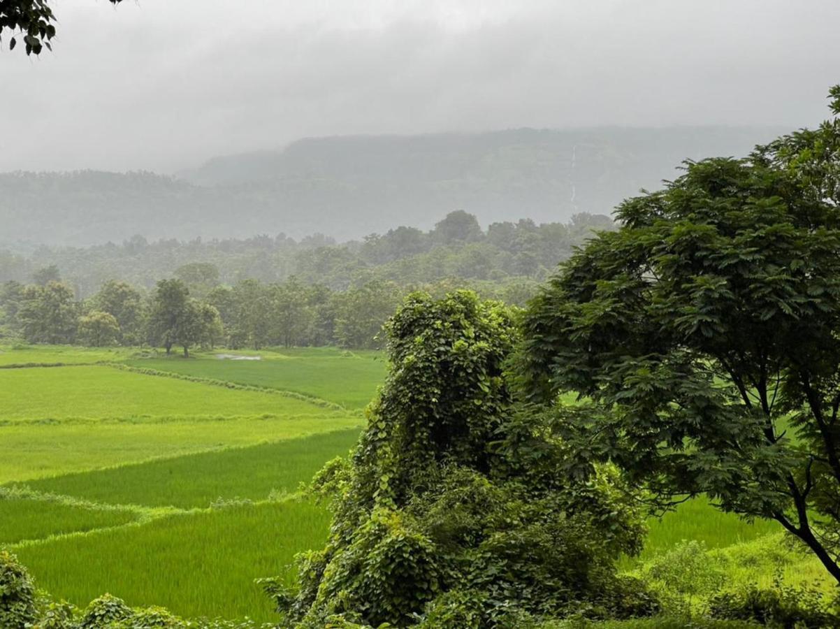 Karjat Villa エクステリア 写真