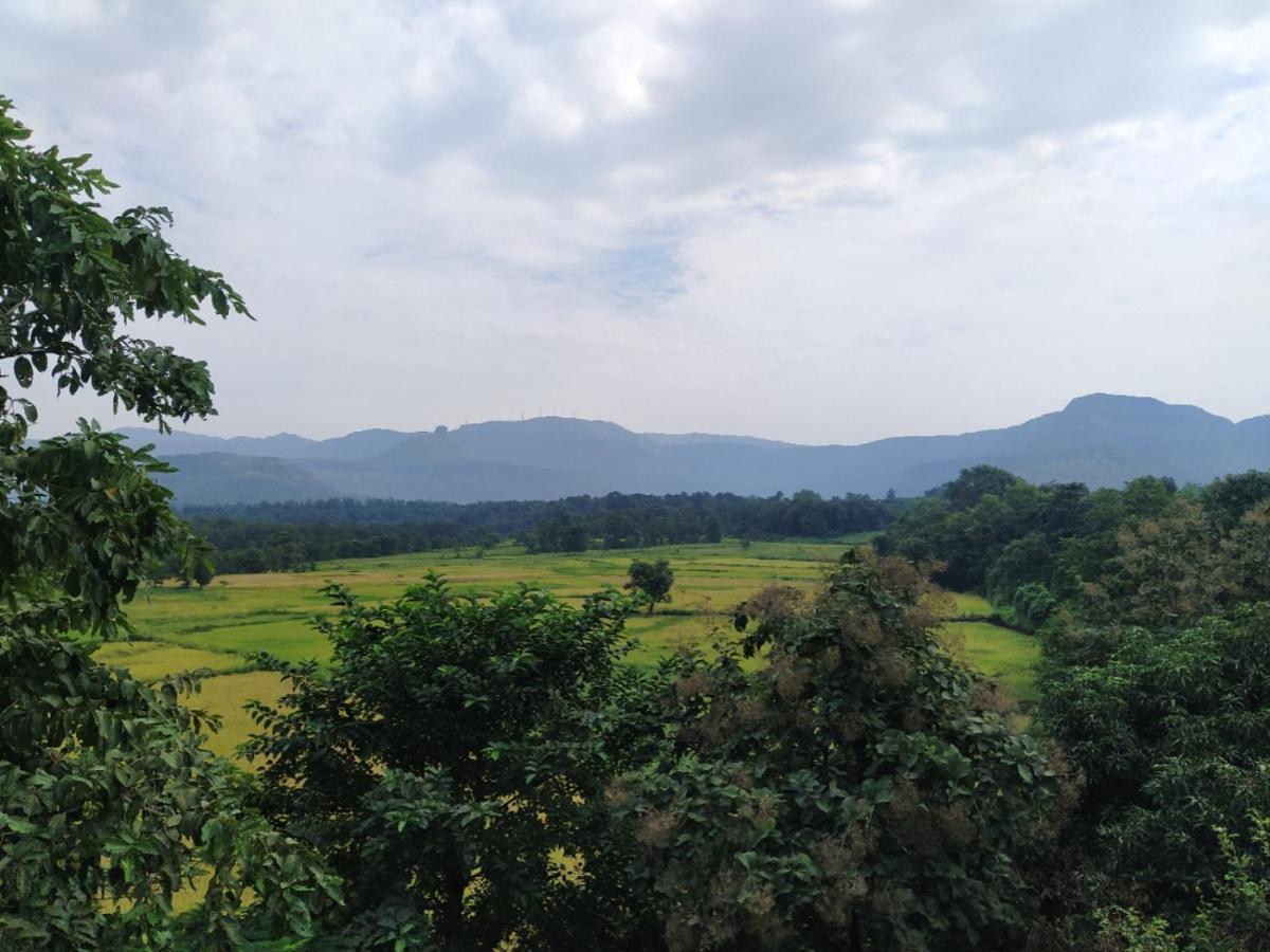 Karjat Villa エクステリア 写真